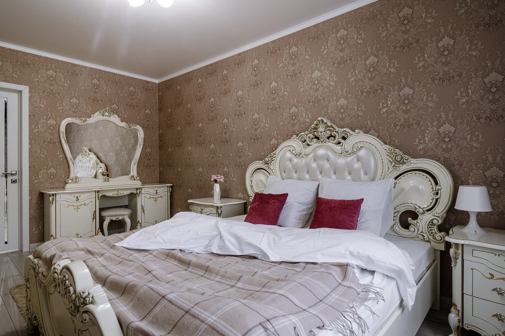 Апарт Савушкина, 37к1