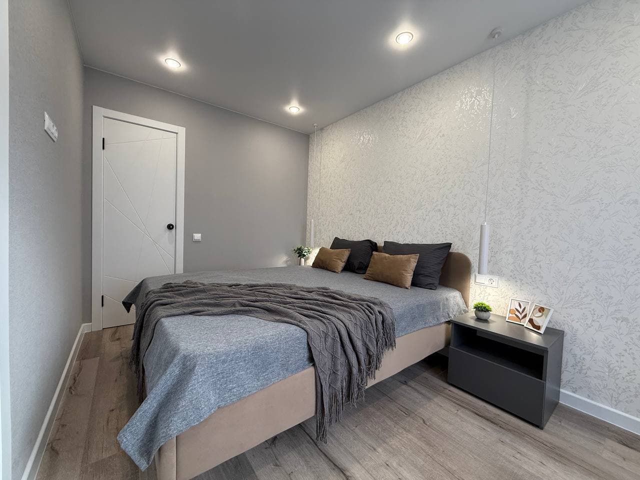 HOME HOTEL улица Ольги Жилиной, 88