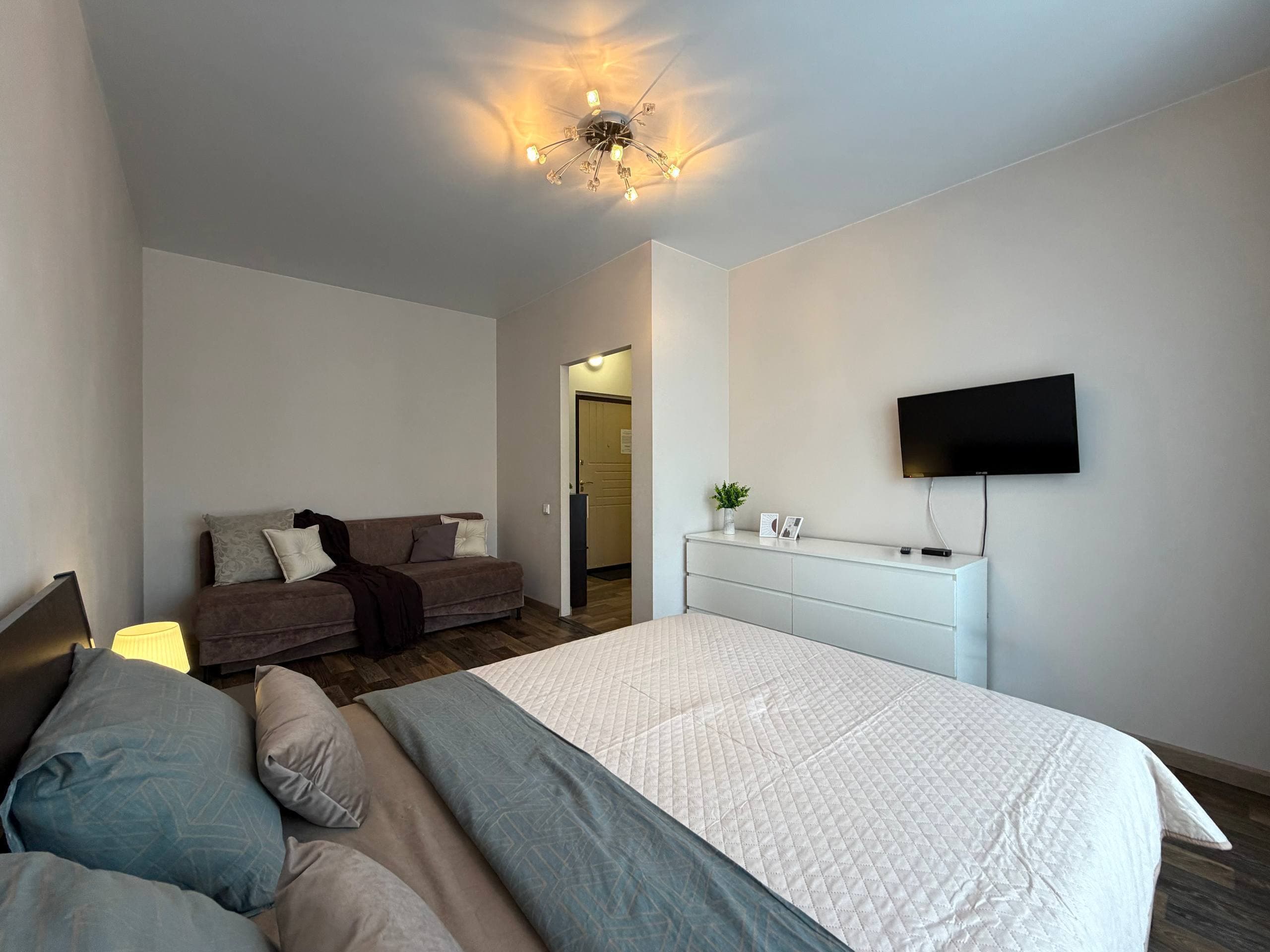 HOME HOTEL улица Ясный Берег, 9
