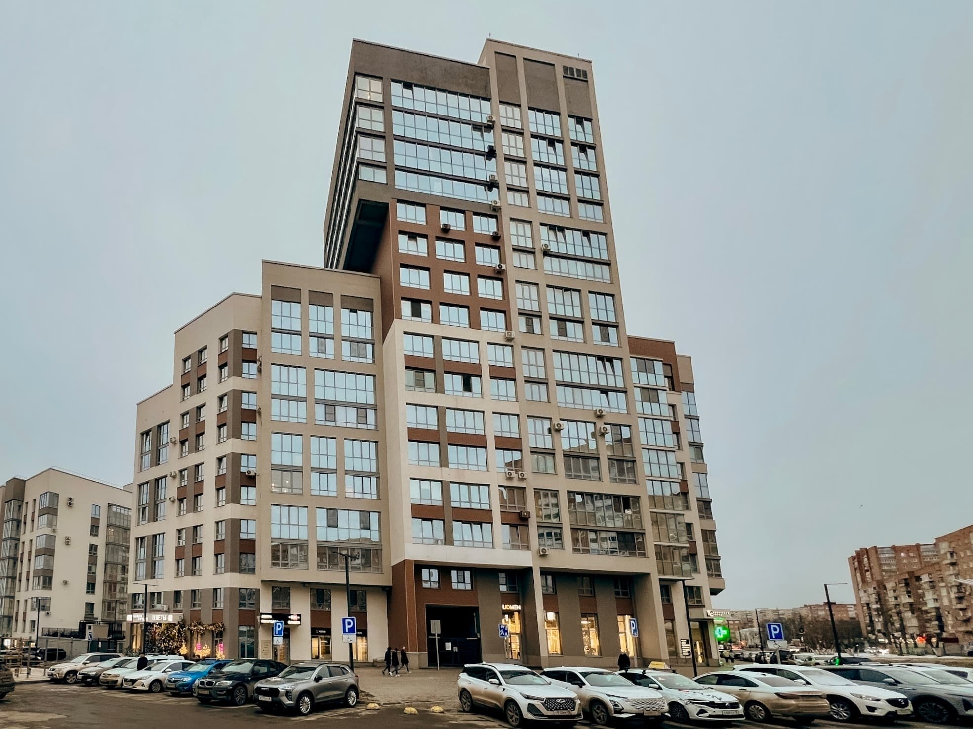 4 Угла Максима Горького 157