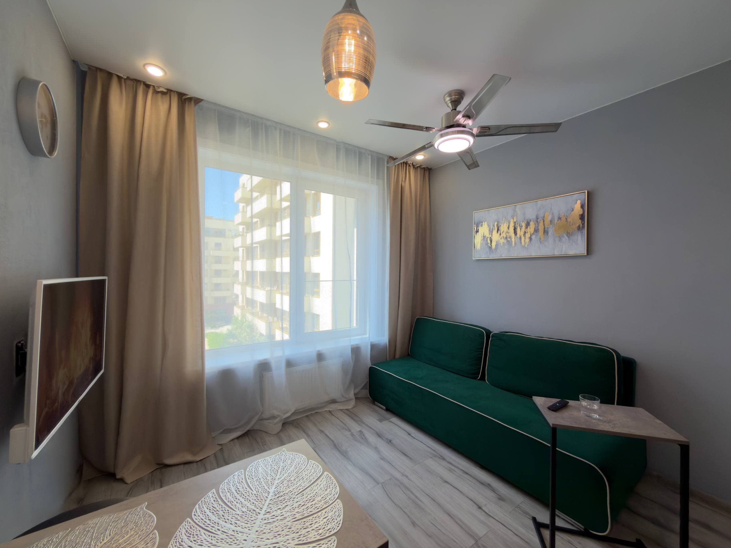 HOME HOTEL Большевистская,88
