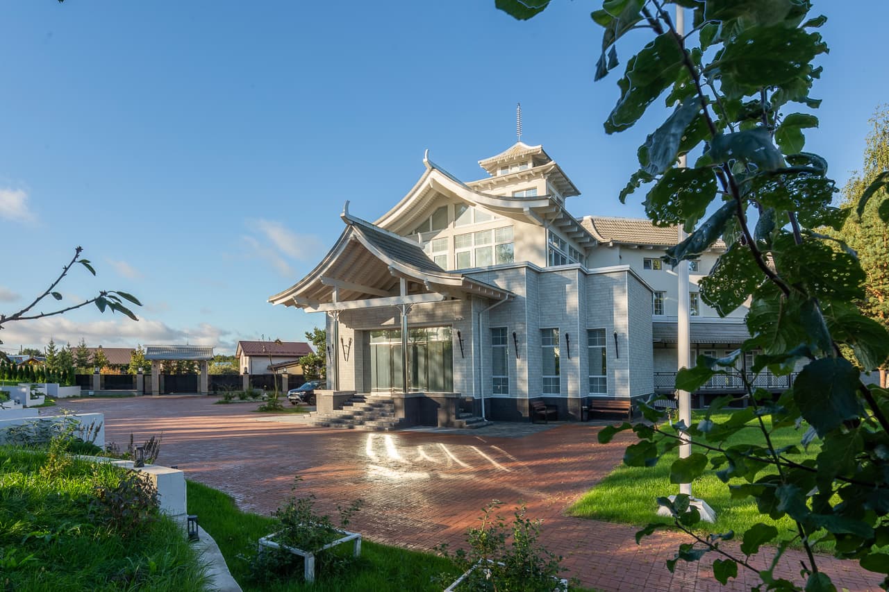 SAKURA HALL