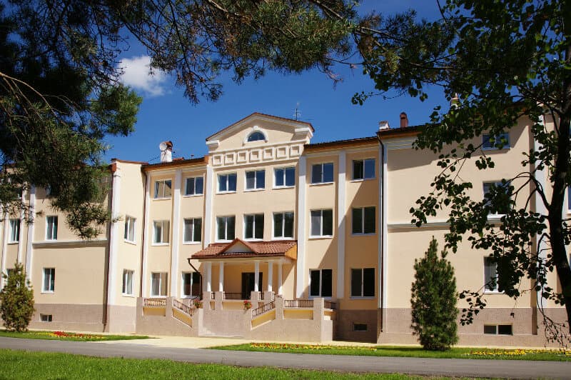 Парад Парк отель