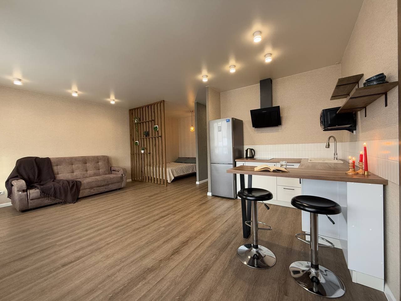HOME HOTEL микрорайон Горский, 14