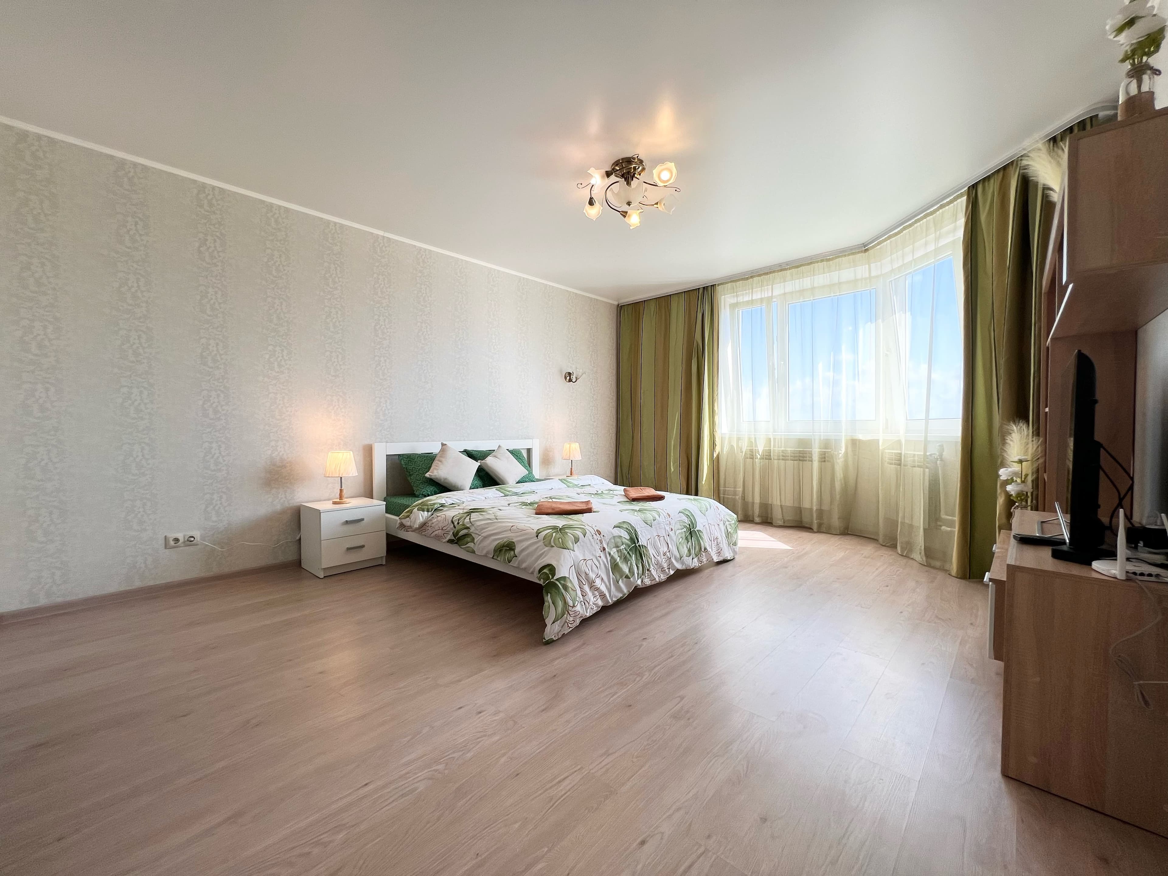 Flat40 Хрустальная 44к6