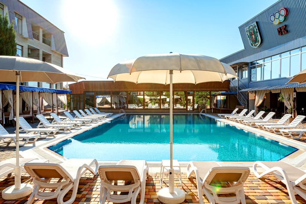 Медведь Resort