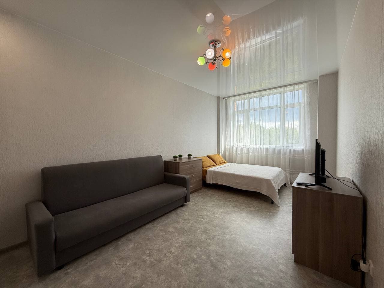HOME HOTEL улица В. Высоцкого, 53