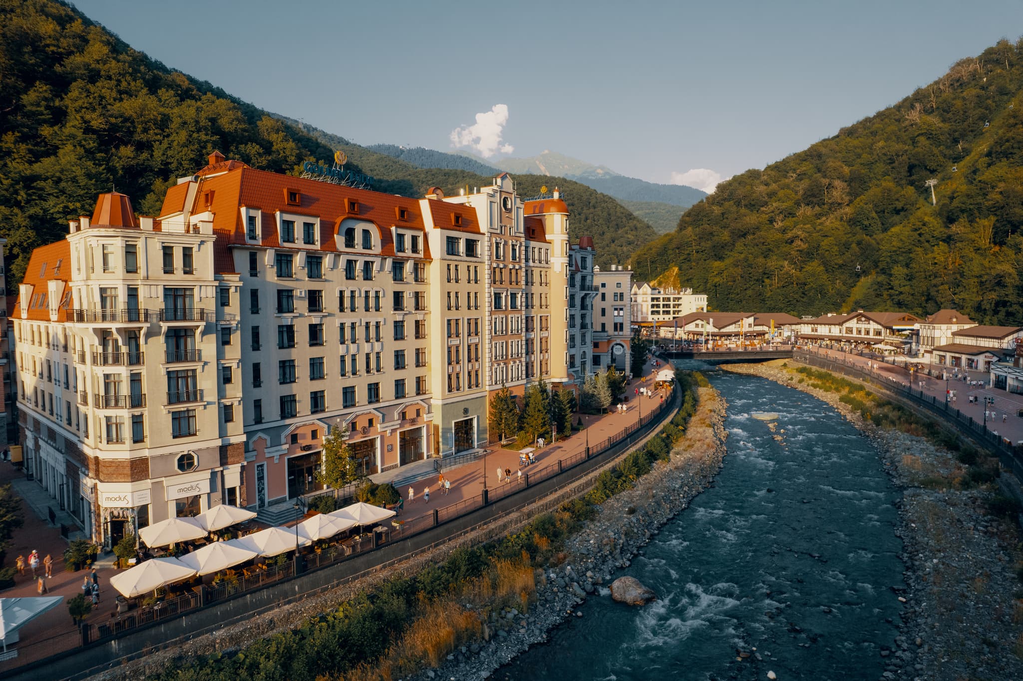 Golden Tulip Rosa Khutor (Голден Тюлип Роза Хутор)